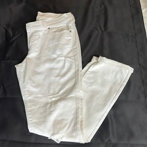 Old Navy Sweetheart Skinny
Jeans White Distressed